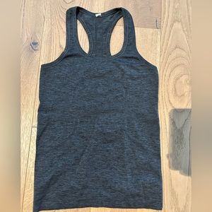 LuluLemon Racerbank Tank Women’s Size 6